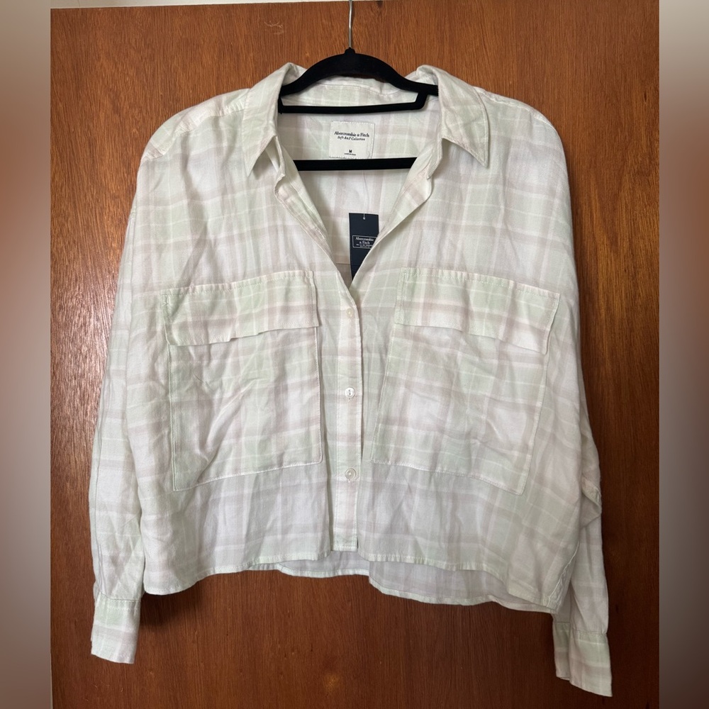 NWT Abercrombie & Fitch Light Plaid Shirt